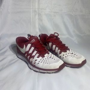 Nike Free Trainers - Gym Red